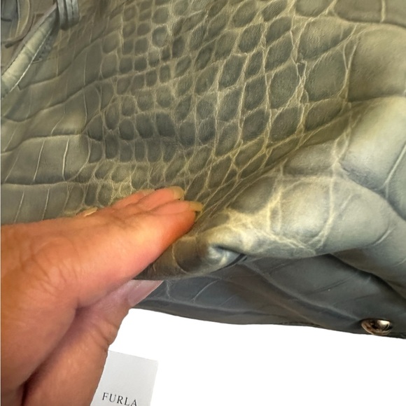 Rare Furla large leather handbag in sage green croc print 💚 perfect for travel - Picture 9 of 16